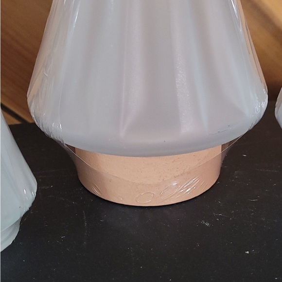 New! 3ct Glass Frosted Tree Set.   3 Sizes - Picture 2 of 6